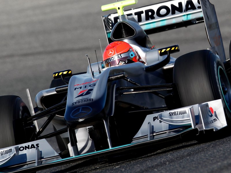 1266309265michael schumacher testva za mercedes gp