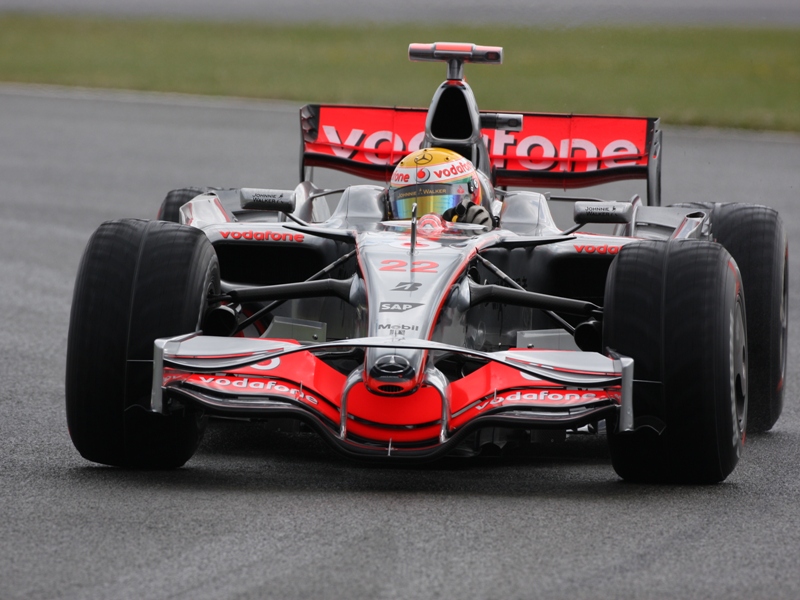 1215586996lewis hamilton silverstone saturday