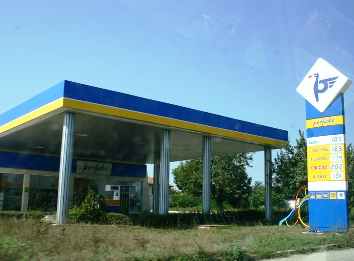 1242833863petrol