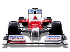 Тойота се надява на първа победа с новия TF109