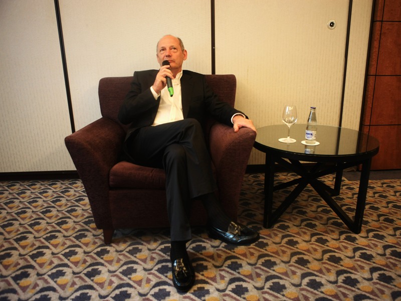 1236339728ron dennis den sled Brazil