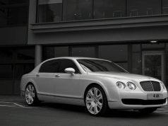 Project Kahn представиха Бентли Flying Spur Pearl White Edition
