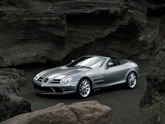 Продават последния Mercedes McLaren SLR