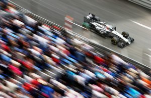 Макларън окуражени от по-предсказуемото и по-леко управление на MP4-29