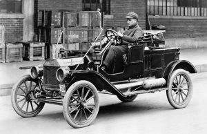 Ford навърши 111 години (видео)