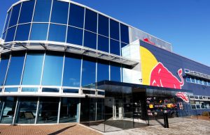 Ред Бул купува двигателите Рено F1?