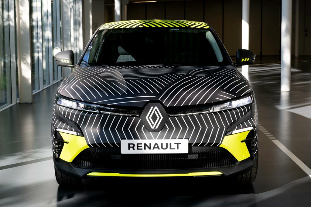 New Renault MEGANE E-TECH Electric pre-production