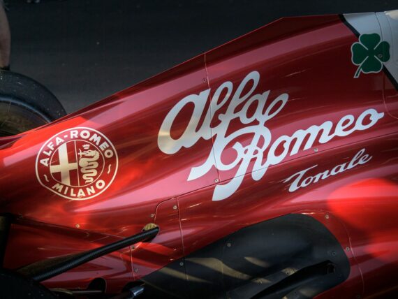 Алфа Ромео F1