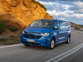 Volkswagen e-Caravelle Style