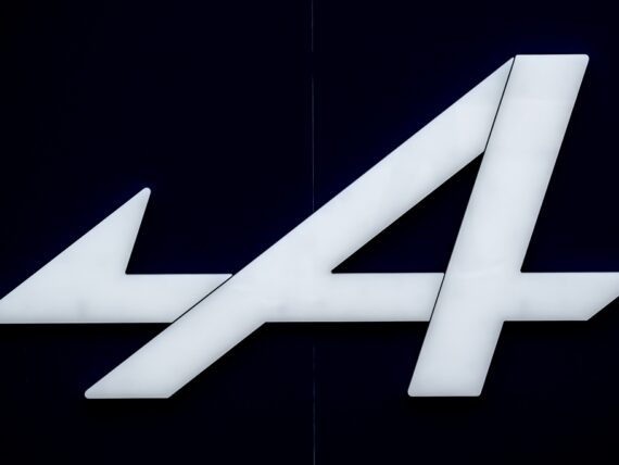 Алпин F1
