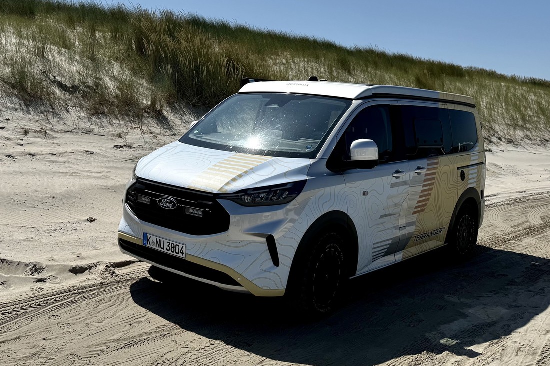 Ford E-Transit Custom