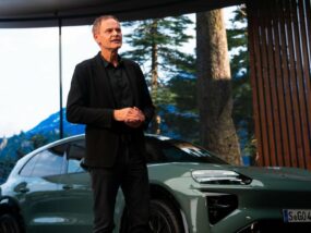 Porsche представи изцяло електрическия Cayenne Cayenne Electric 2