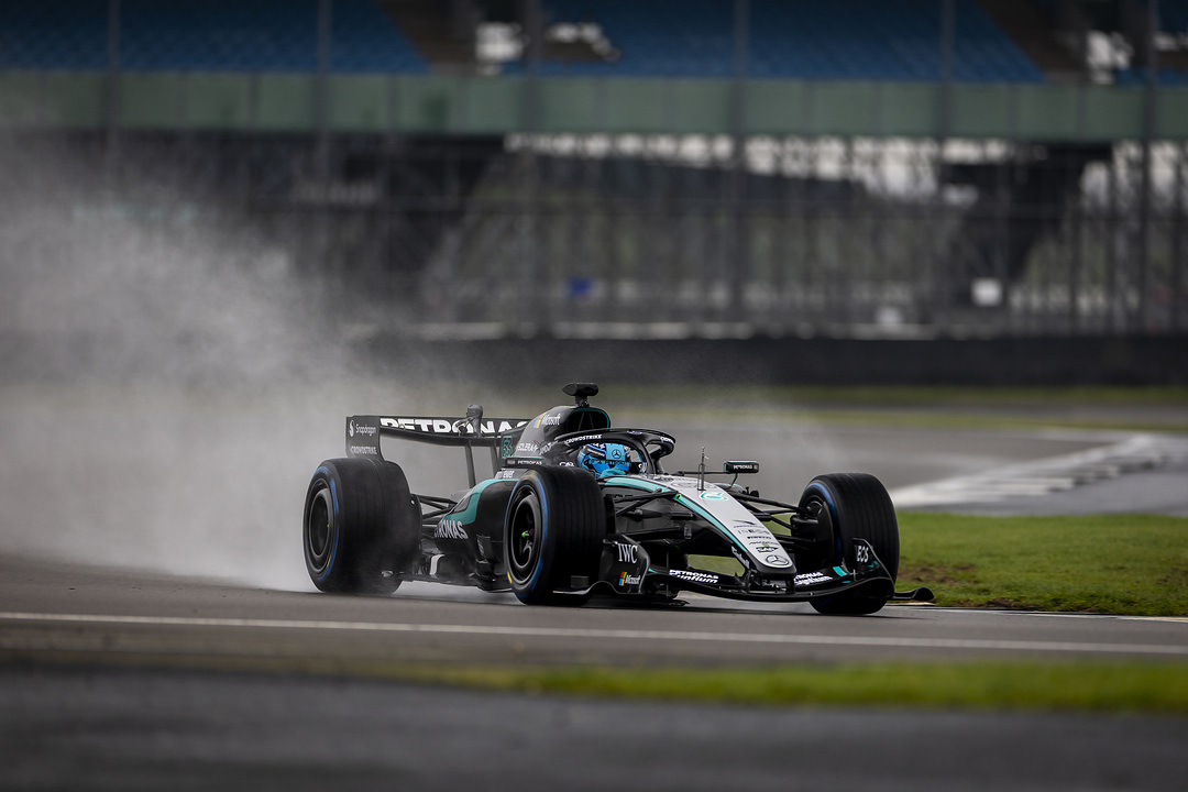 Мерцедес F1 W17