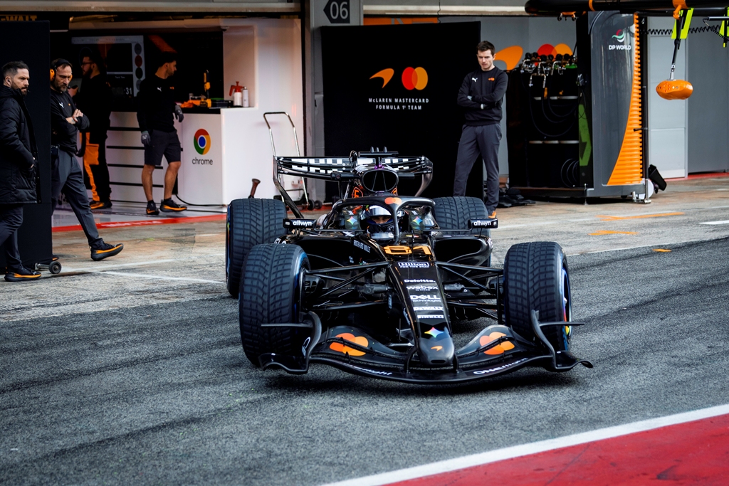 758 Оскар Пиастри, Макларън MCL40