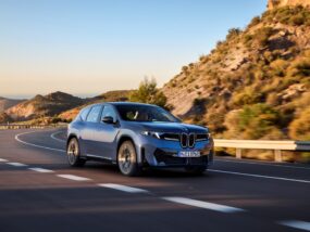 BMW iX3