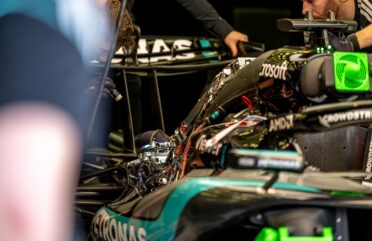 Мерцедес F1, задвижваща система, двигател, задвижващи системи, двигатели