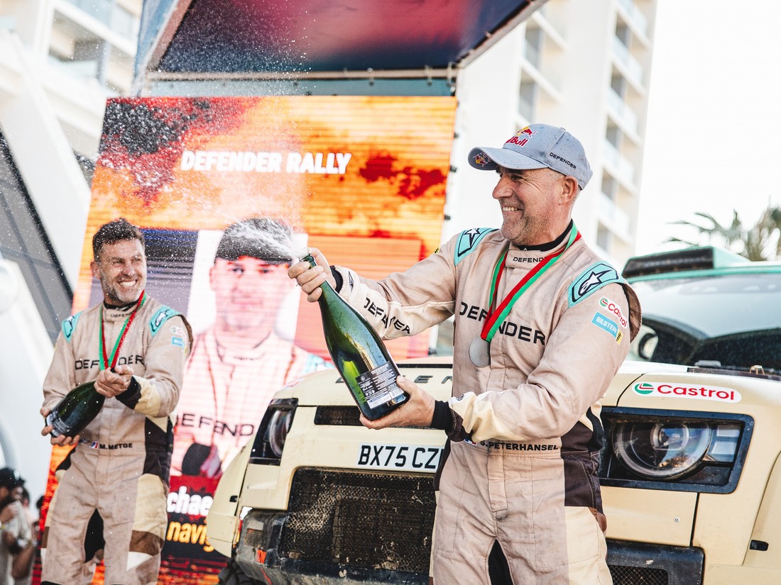 DEFENDER_RALLY_PORTUGAL_PODIUM_STEPHANE_MIKA_result Defender Rally, Portugal