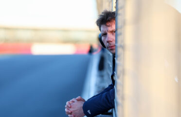 Ваулс имал оферти от четири F1 отбора, но в крайна сметка избира Уилямс Джеймс Ваулс