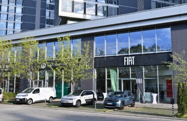 Втори шоурум на FIAT и Leapmotor отвори врати в София Витрина на новия шоурум FIAT Leapmotor София в Литекс Тауърс
