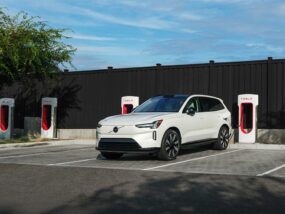 Volvo, Tesla Supercharger