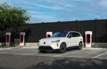 Volvo, Tesla Supercharger