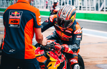 В Tech3 все още не са решили дали да останат с КТМ или да отидат при Хонда KTM и Tech3