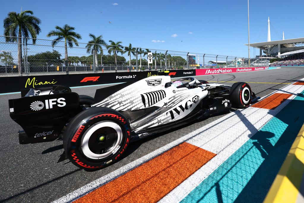 Кадилак F1 Тийм Кадилак F1 Тийм