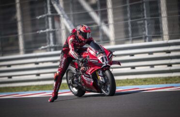 WSBK: Булега с победа в суперпол състезанието в Унгария Николо Булега
