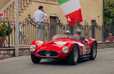 Maserati отбеляза 100-годишнината на Тризъбеца на 1000 Miglia 2026 Maserati A6 GCS/53
