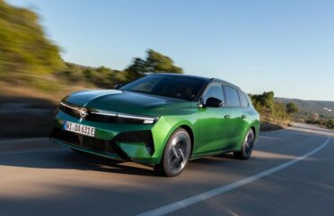 Opel Astra Sports Tourer Electric: Икономичен в реални пътни тестове Opel Astra Sports Tourer Electric