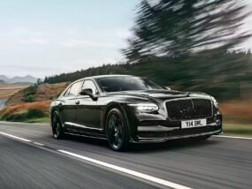 Bentley Flying Spur (2026): Смела модернизация в стила на Arnage Bentley Flying Spur (2026)