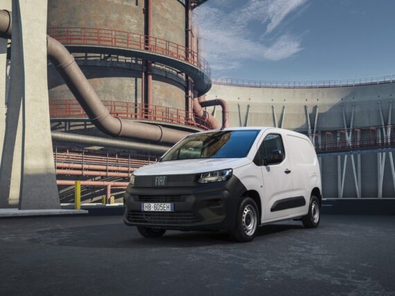 Fiat Doblò EasyPRO: Практичен и достъпен компактен ван Fiat Doblò EasyPRO