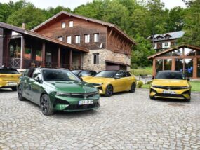 Opel обнови Astra в Рюселсхайм с технологии и хибридна сила Новия Opel Astra фейслиф