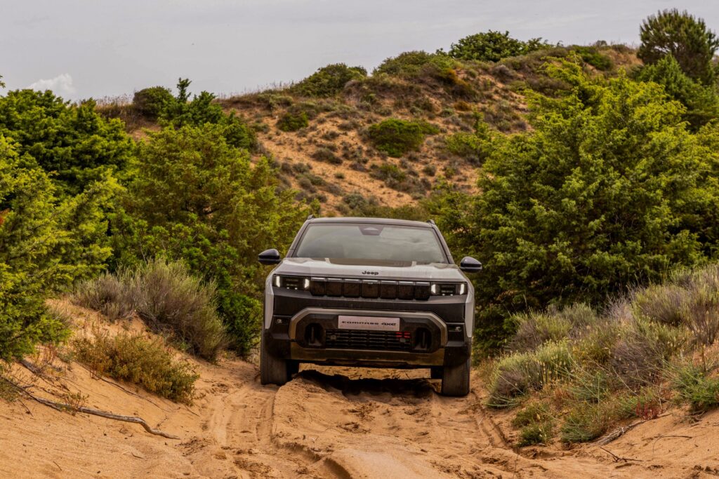 PR_SFAautomotive_Jeep_Compass_4xe_LR_260623