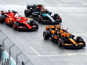 Пилоти недоволни, че трябва да участват в повече организирани от F1 шампионата събития без заплащане Ферари LEGO, Макларън LEGO, Мерцедес LEGO