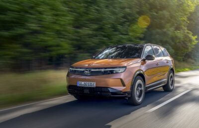 Opel Grandland Electric: Предварително климатизиране на купето и батерията Opel Grandland Electric