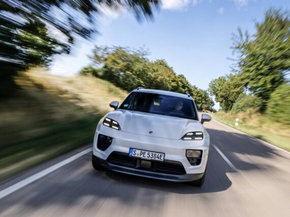 Porsche обновява Macan: За няколко киловата повече Porsche Macan 2027